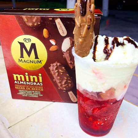 Fresas con Crema Magnum