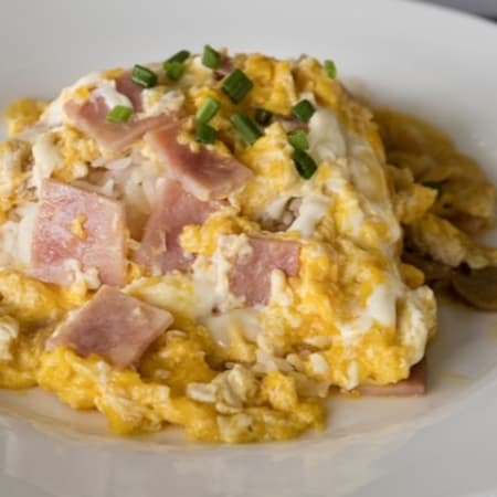 Huevos con Tocino