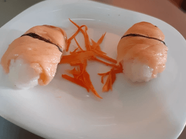 Niguiri Sake (Salmón Fresco) 2 Piezas