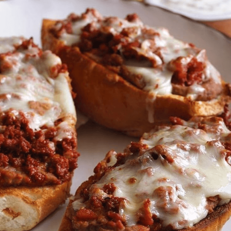 MOLLETES LONGANIZA