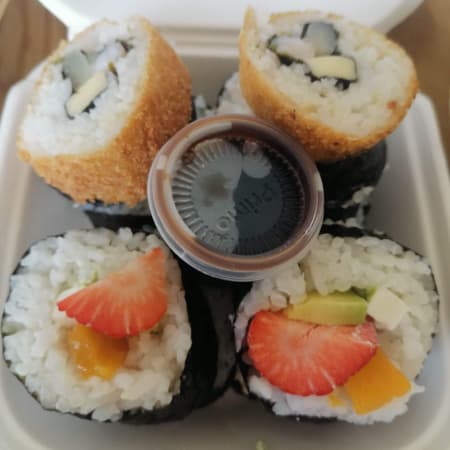 RAINBOW ROLL