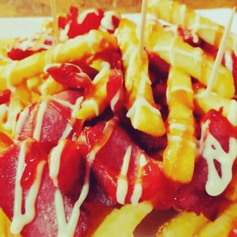 Salchipapas