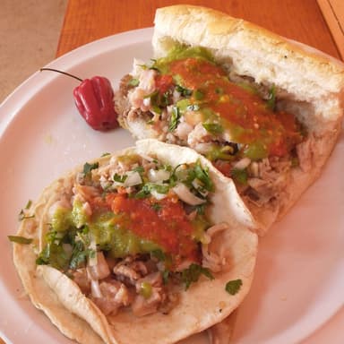Taco campechano