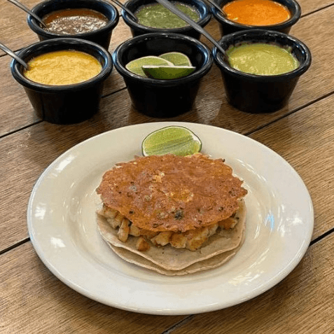 Taco de Pollo con Queso 1 Pieza