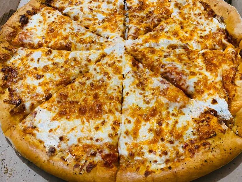 Don Queson Pizza
