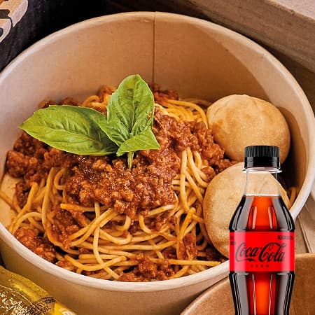 Combo spaguetti Bolognesa + Bebida