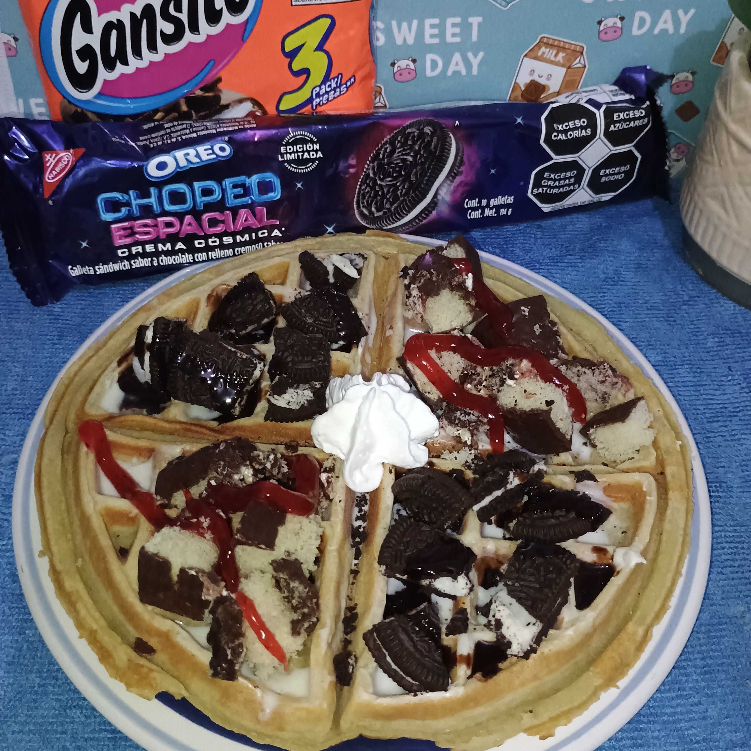 Waffle Combinado Oreo/Gansito