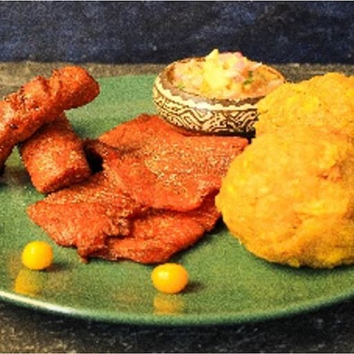 Tacacho con cecina