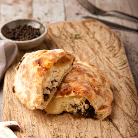 Calzone Pollo y Champiñones