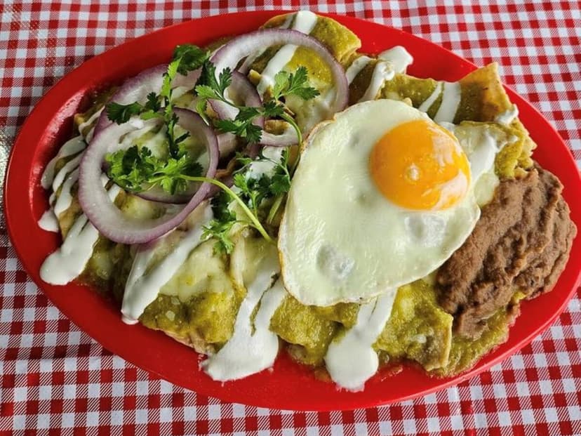 Los Chilaquiles Desayunos