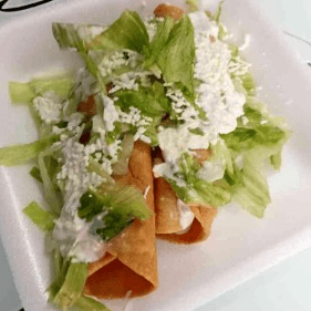 Tacos Dorados de Pollo (3 Pzas).