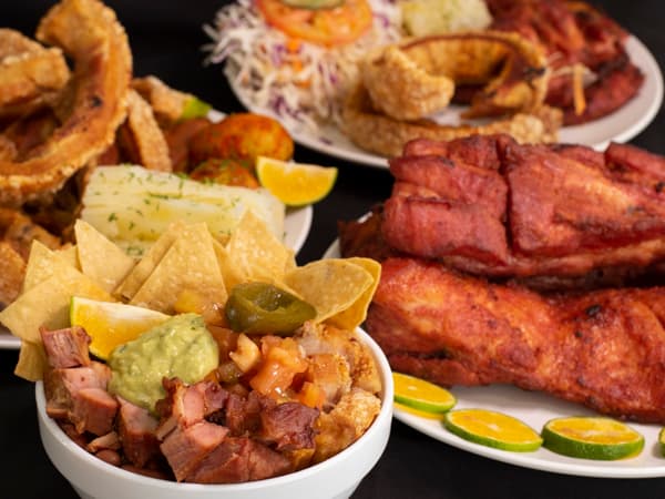 De la Plaza Chicharronera