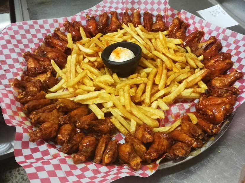Mr. Ribs Ms. Wings