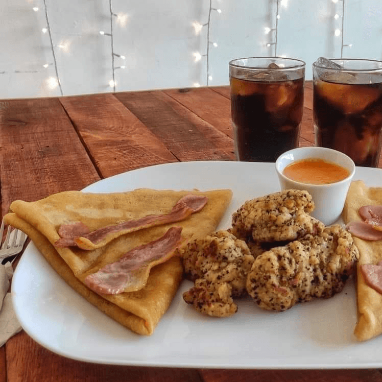 Crepa Boneless y Tocino