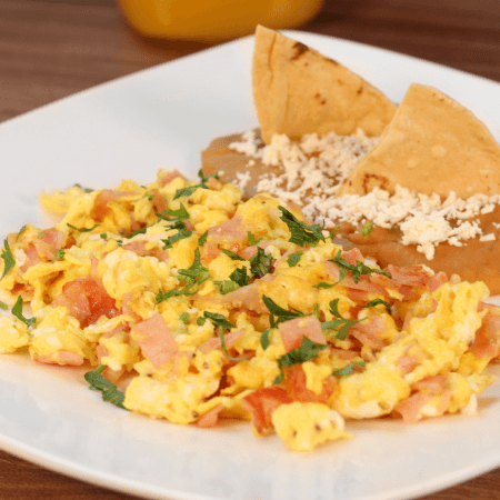 Huevos con Jamón