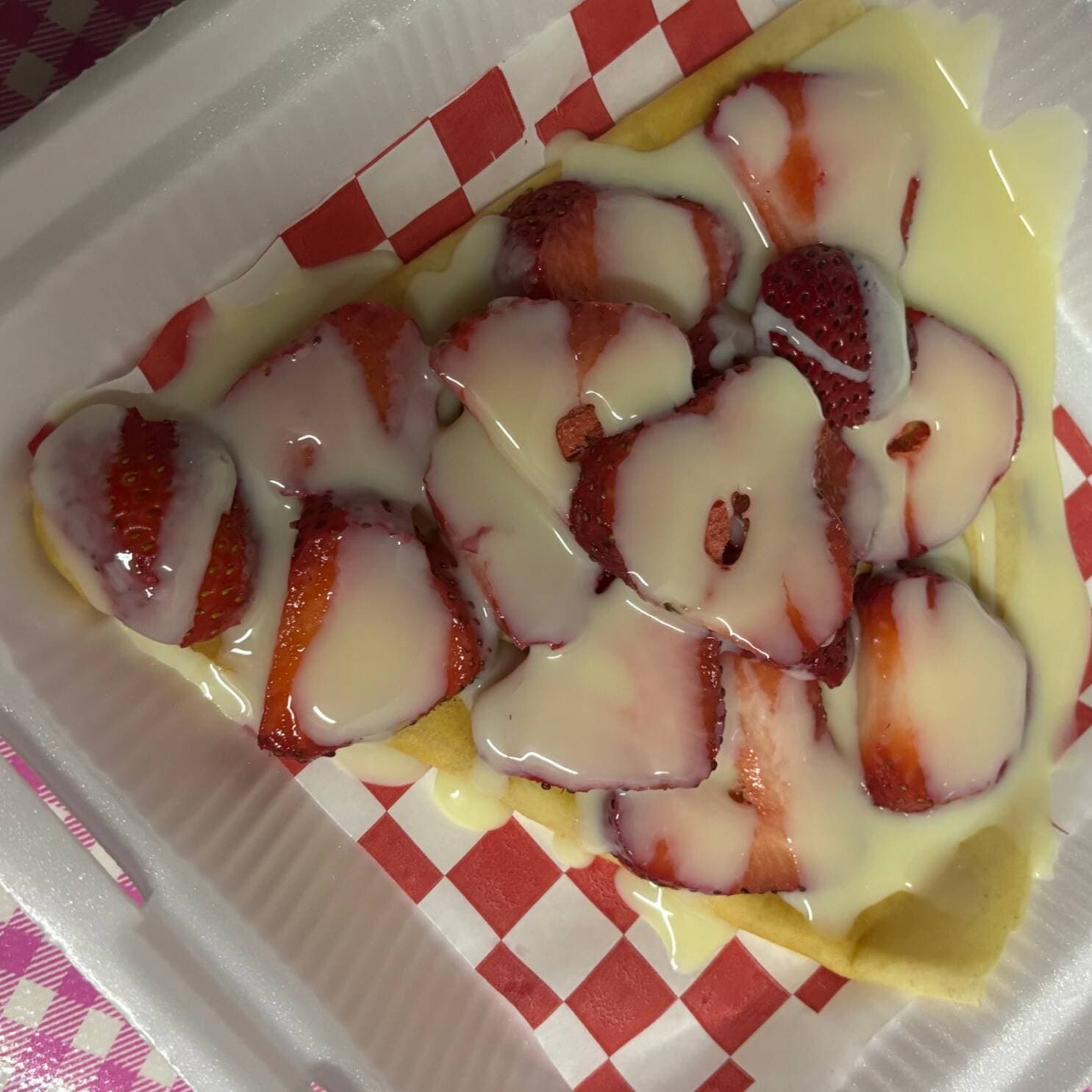 CREPA FRESA CON LECHERA