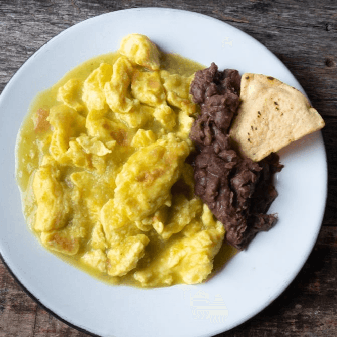 HUEVO EN SALSA VERDE