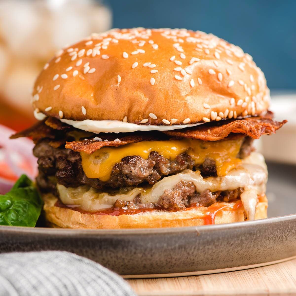 DOUBLE CHESSE BURGER con Tocino