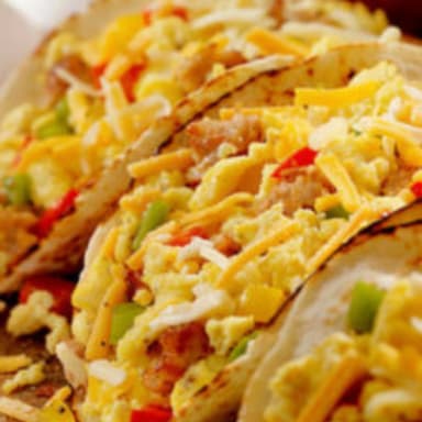 Huevito Revuelto con Jamón o Salchicha