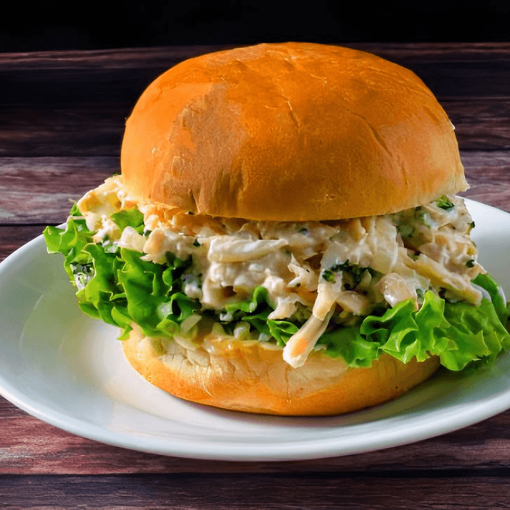 Pan con Pollo Deshilachado