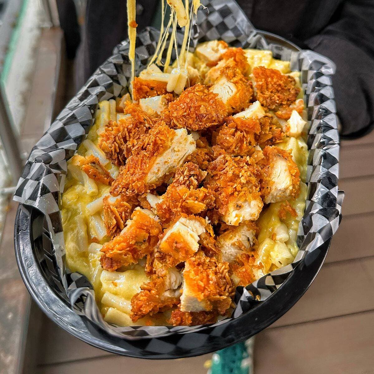 MAC & CHICK
