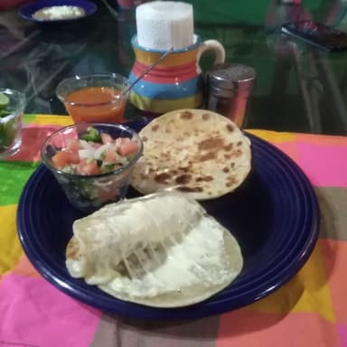 Quesadillas con Tortilla Doble