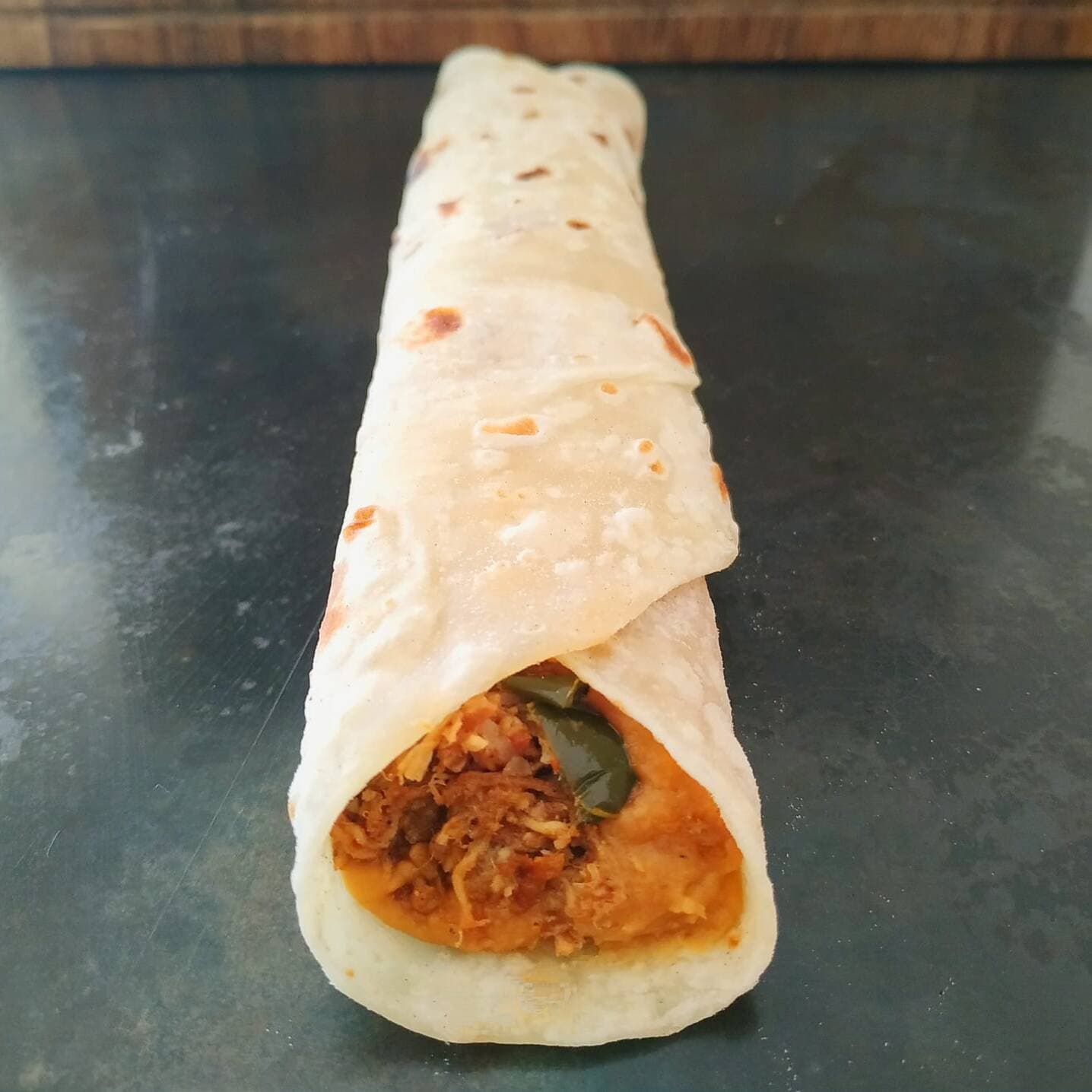 BURRITO DE MACHACA CON FRIJOL PUERCO