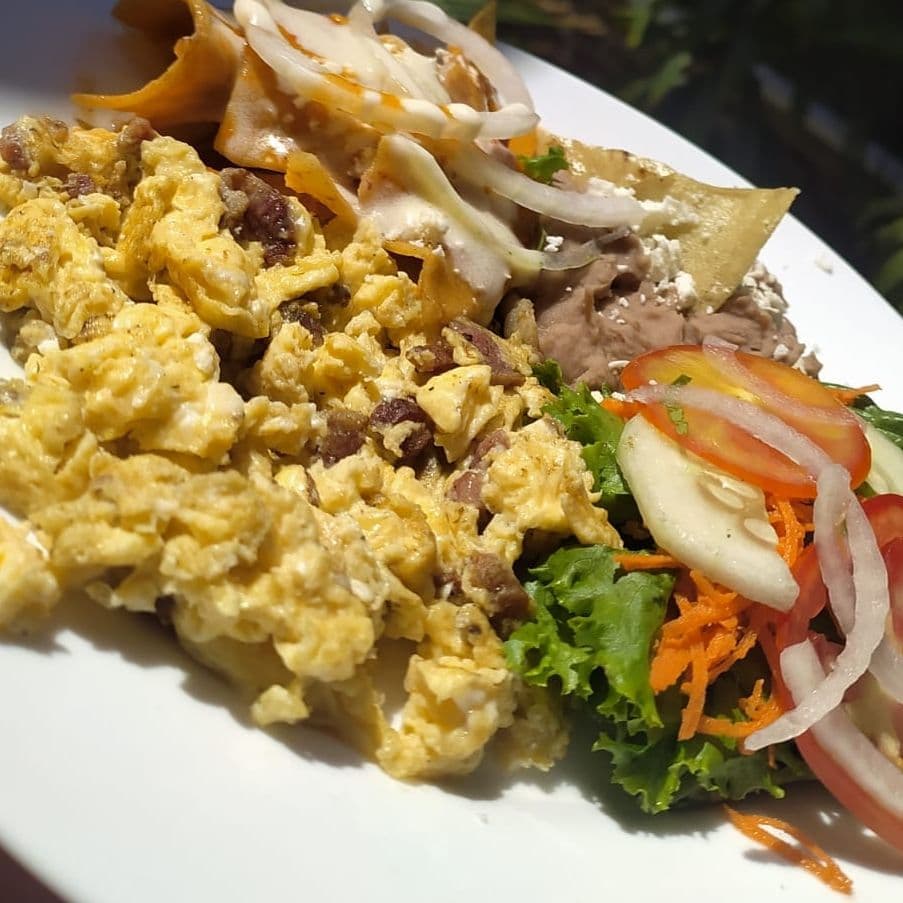 Huevos con Chorizo