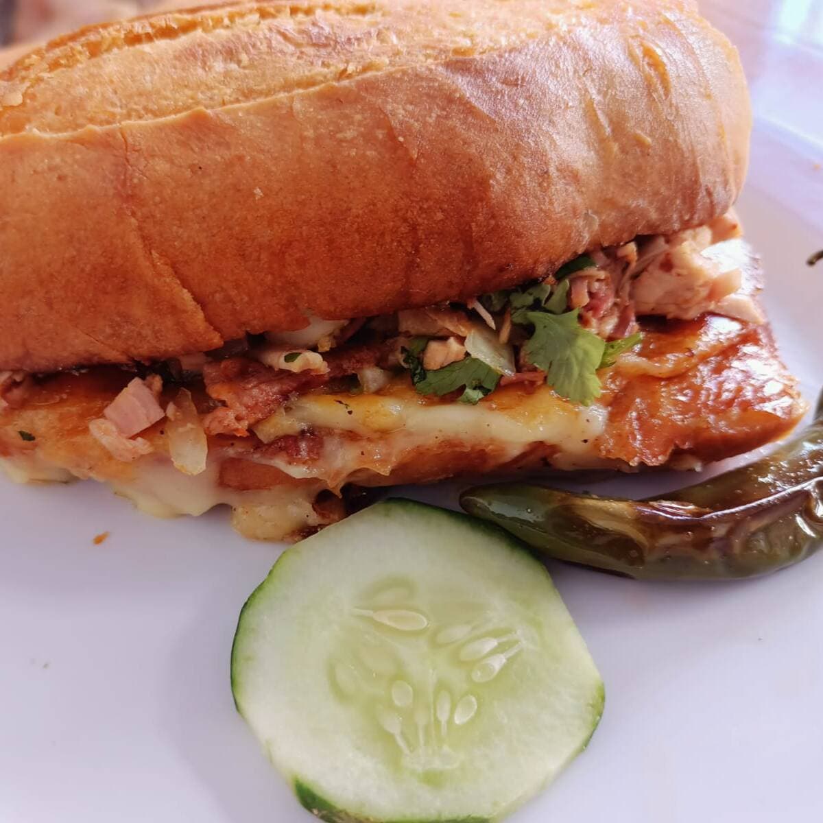 Torta de Birria C/Queso