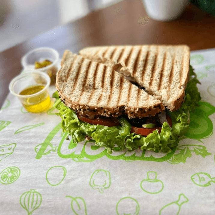 SANDWICH GRIEGO