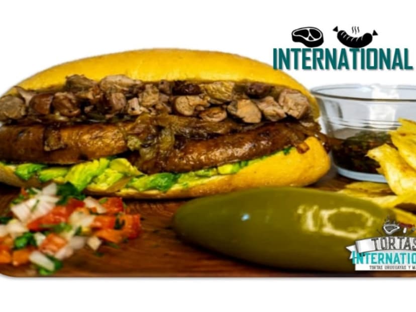 Tortas International (Suc. Escobedo)