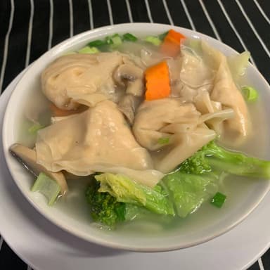 Sopa de Wan tan