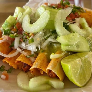 Orden 6 Tacos de Chicharrón