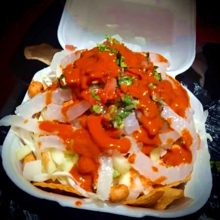 Tostilokos con Cueritos