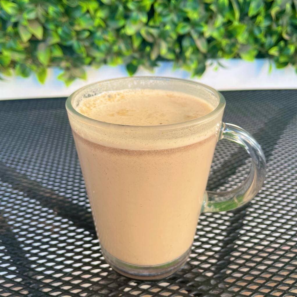 Té Chaí Caliente o en las Rocas
