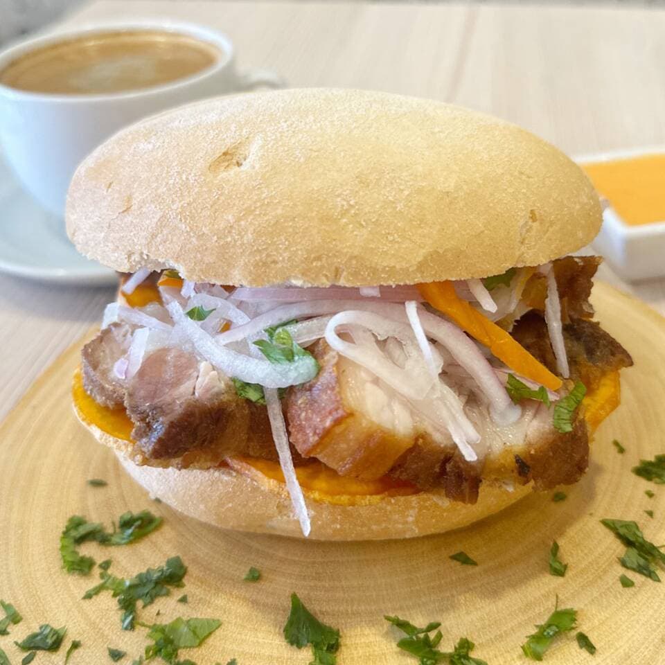 Sándwich de Chicharrón