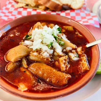 Orden de Menudo Rojo (Sin Maíz)