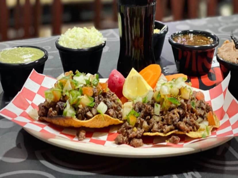 Tacos Yubbys