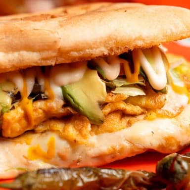 Torta de Huevo con Frijoles
