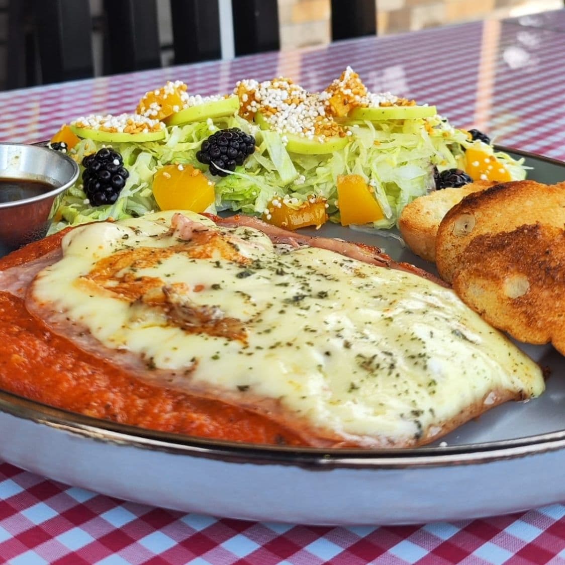 Milanesa Napolitana