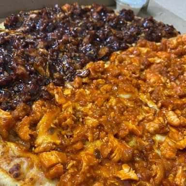 Pizza Boneless Familiar*