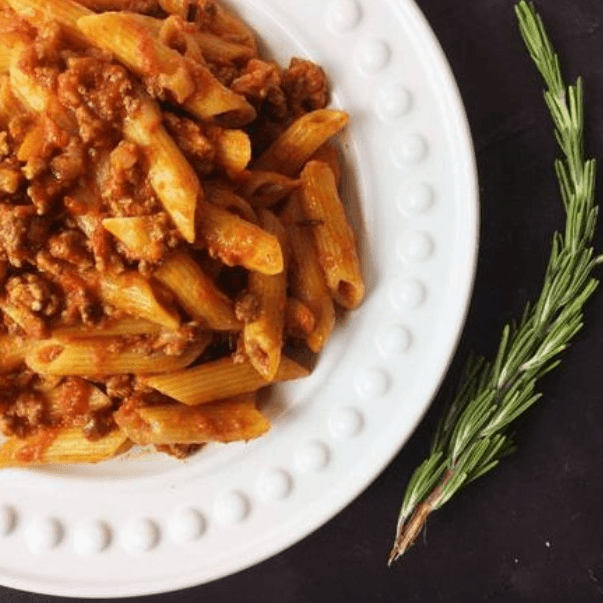 PENNE CON SALSA BOLOGNESE