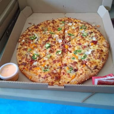 Pizza Chica 30cm jamón  Chorizo
