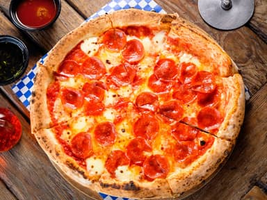 Pizza Mediana Pepperoni + (Focaccia de Cortesía)