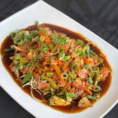 Chop Suey en Salsa Medio