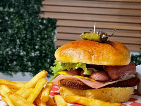 BURGER BUDYS