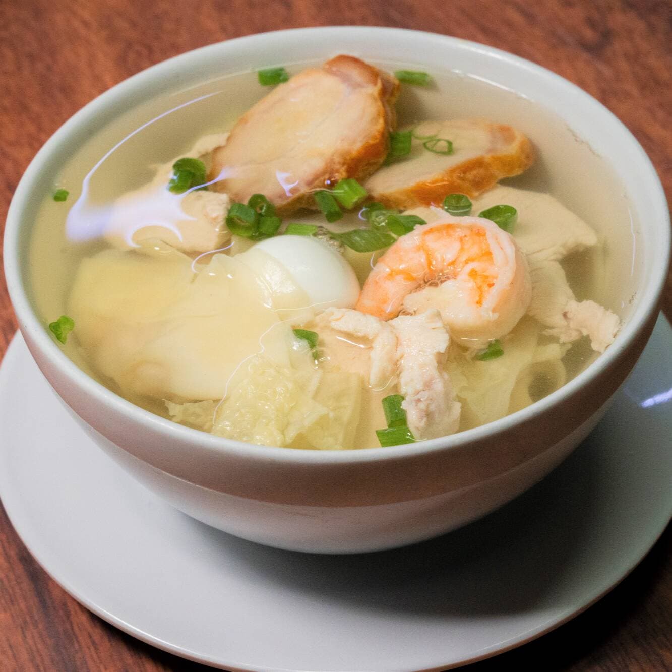 Sopa Wantán Especial