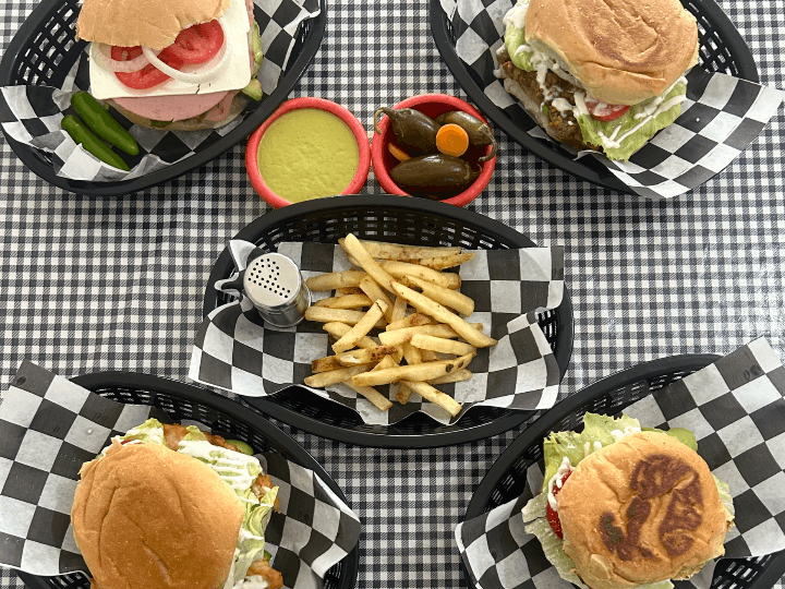 TORTAS LEO