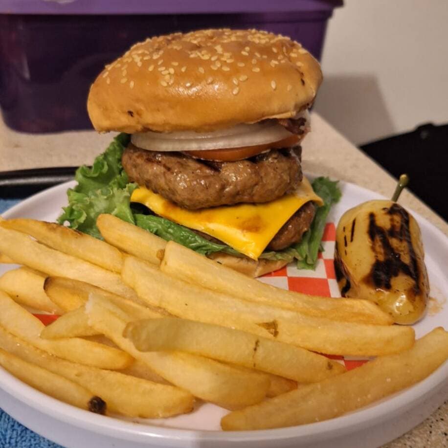 Hamburguesa Choyera - Aderezo,Papas y Chile Guero