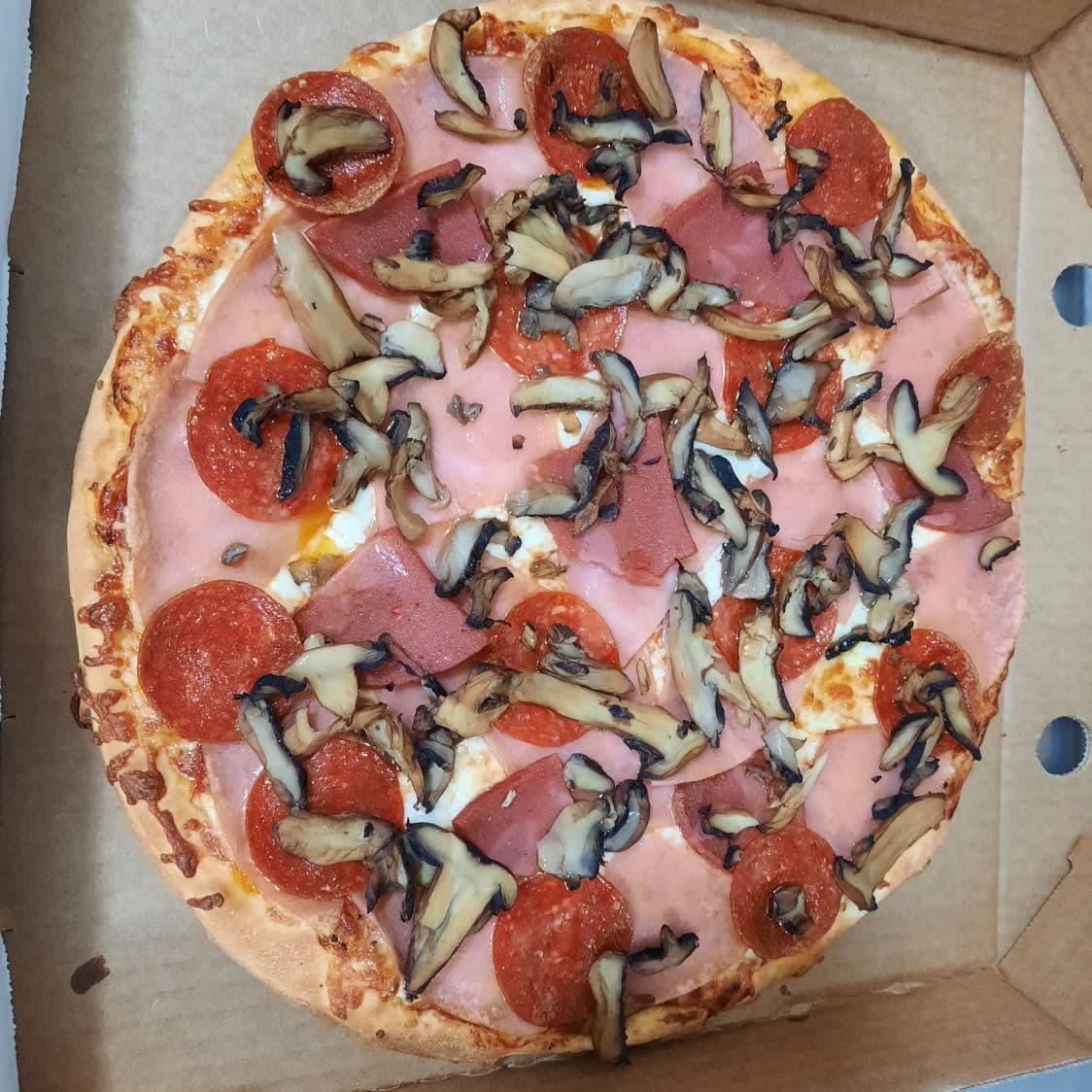 Pizza Americana